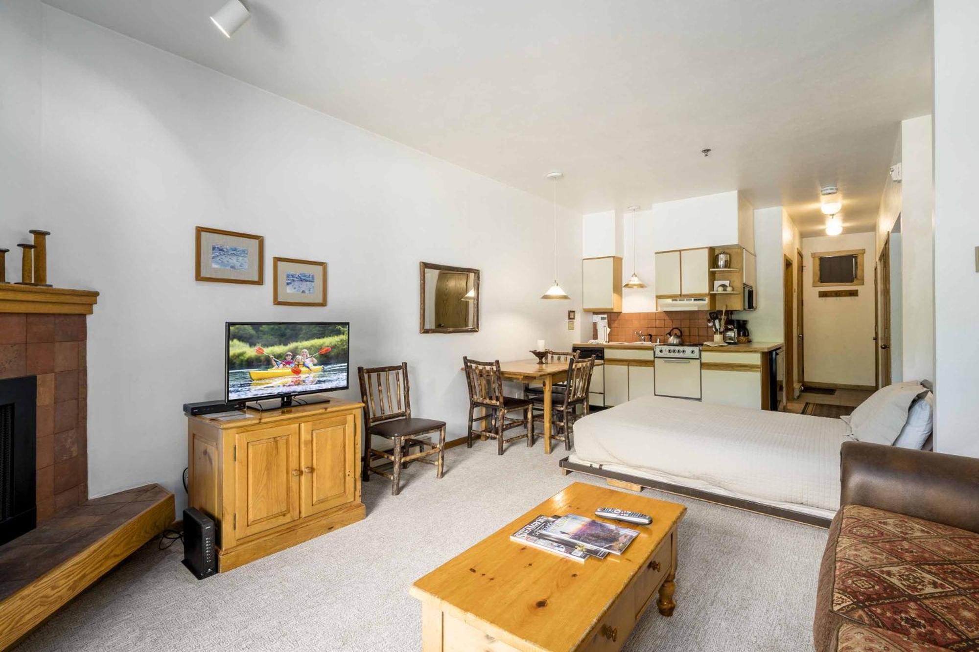 Snow Flower Condos スティームボートスプリングス 部屋 写真